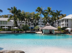 Beach Club Palm Cove, Palm Cove